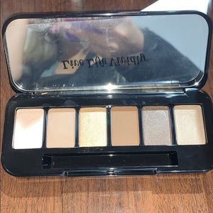 buxom eyeshadow